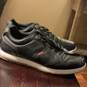 Men’s casual shoes